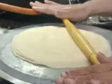 સમોસા (Samosa Recipe in Gujarati)