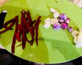Foto langkah ke 1 dari resep Cumi Hitam pedas wijen.