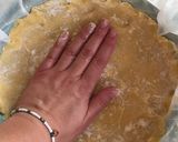 Une image de l'étape 5 de Tarte aux prunes et pralines roses avec une pâte façon sablé breton.