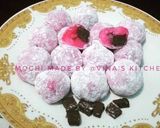 Foto langkah ke 7 dari resep Strawberry mochi with chocolate filling.