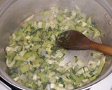 Foto del paso 2 de la receta Sopa de Remolachas papas zanahoria verduritas varias