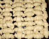 Foto del paso 3 de la receta: Medialunas de manteca