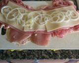 Foto del paso 4 de la receta: Redondo de pollo relleno con salsa de manzana