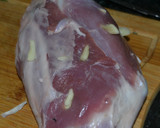 Foto del paso 2 de la receta: Pierna de cordero lechal a la francesa