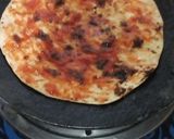 बची हुई रोटी का पिज़्ज़ा (Roti Pizza Recipe In Hindi) रेसिपी चरण 2 फोटो