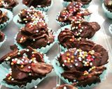 Foto langkah ke 7 dari resep Choco cornflakes.