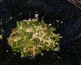 Foto langkah ke 3 dari resep Oseng Buncis jamur Tiram.