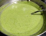 A picture of step 6 of Broccoli Almond soup.