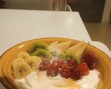 Foto del paso 2 de la receta: Bowl de yogur con frutas 🍒