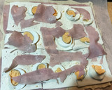Foto del paso 3 de la receta: Empanada de hojaldre con jamón de york y queso