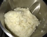 A picture of step 3 of Kunun shinkafa.