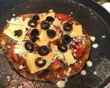 A picture of step 2 of Leftover Roti Tawa Pizza 🍕.