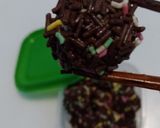 Foto langkah ke 5 dari resep Chocolate Ball (Bola-Bola Coklat).