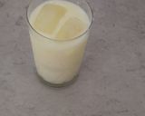 A picture of step 5 of Mango Shake.