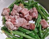 Foto langkah ke 2 dari resep Tumis Buncis Daging Sapi.