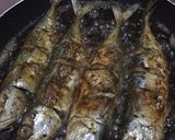 Foto langkah ke 2 dari resep Ikan gembung goreng asin gurih.