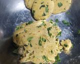 A picture of step 4 of Barely Flour thepla.