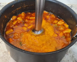 Foto del paso 6 de la receta: Jamoncitos de pollo en salsa de puerros, calabacín y manzana