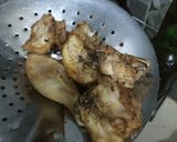 Foto langkah ke 1 dari resep Opor Ayam Bumbu Kuning.