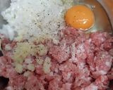 รูปขั้นตอนการทำที่ 1 ของ Menchi Katsu (メンチカツ) หมูสับทอดสไตล์ญี่ปุ่น