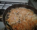 Foto del paso 4 de la receta: Espinacas salteadas con huevo y queso