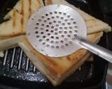 A picture of step 4 of Grill Sandwich.