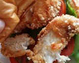 Hình bước làm 4 của món Hamburger gà chiên giòn