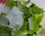 Foto langkah ke 2 dari resep Healthy Green Smoothies.