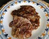 Foto del paso 11 de la receta: Escalopines de ternera con salsa de cebolla caramelizada y reducción de Pedro Ximénez