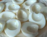 Foto del paso 1 de la receta: Huevos rellenos