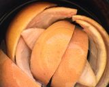 Foto del paso 2 de la receta: Cáscaras de pomelo rosado confitadas
