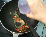 Foto langkah ke 3 dari resep Oseng Pare Pedas Simple.