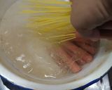 Foto langkah ke 2 dari resep Sosis Gurita Saos Spaghetti.