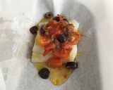 A picture of step 3 of Steamed mediterranean fish parcels.