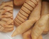 A picture of step 4 of Fish roll variation.