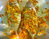 ปลาทูทอดขมิ้นกับข้าวคลุกขมิ้น วิธีทำสูตร 1 รูป