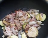 Foto del paso 3 de la receta: Pollo a la cerveza 🍗🍺