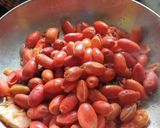 Foto langkah ke 4 dari resep Lodeh Kulit Melinjo.