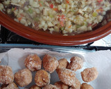 Foto del paso 4 de la receta: Albóndigas de pollo con especias de Fajita y salsa de tomate mediterránea, berenjena y bacon