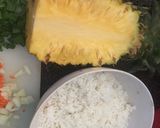 Hình bước làm 1 của món Cơm Chiên Trái Thơm
