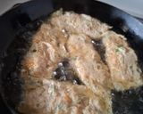 Foto langkah ke 6 dari resep Hekeng Ayam Udang.