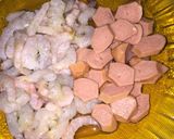 Foto langkah ke 1 dari resep Udang sosis crispy saos telor asin pedas.