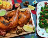 Hình bước làm 2 của món Bông cải luộc tạo hình cây thông Noel