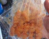 A picture of step 5 of Low-Fat Chicken Satay Skewers.