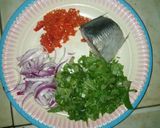A picture of step 1 of Macroni jollof.