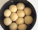 Foto langkah ke 5 dari resep Roti Sobek Ekonomis, satu Telur, lembut.