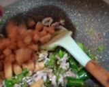 Foto langkah ke 3 dari resep Oseng Cumi Tempe Cabai Ijo.