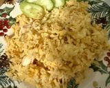 รูปขั้นตอนการทำที่ 3 ของ ข้าวผัดไข่ใส่กุ้ง ￼