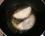 A picture of step 4 of Macroni calzone.