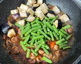 Foto langkah ke 3 dari resep Tumis Tempe dan Jantung Ayam.